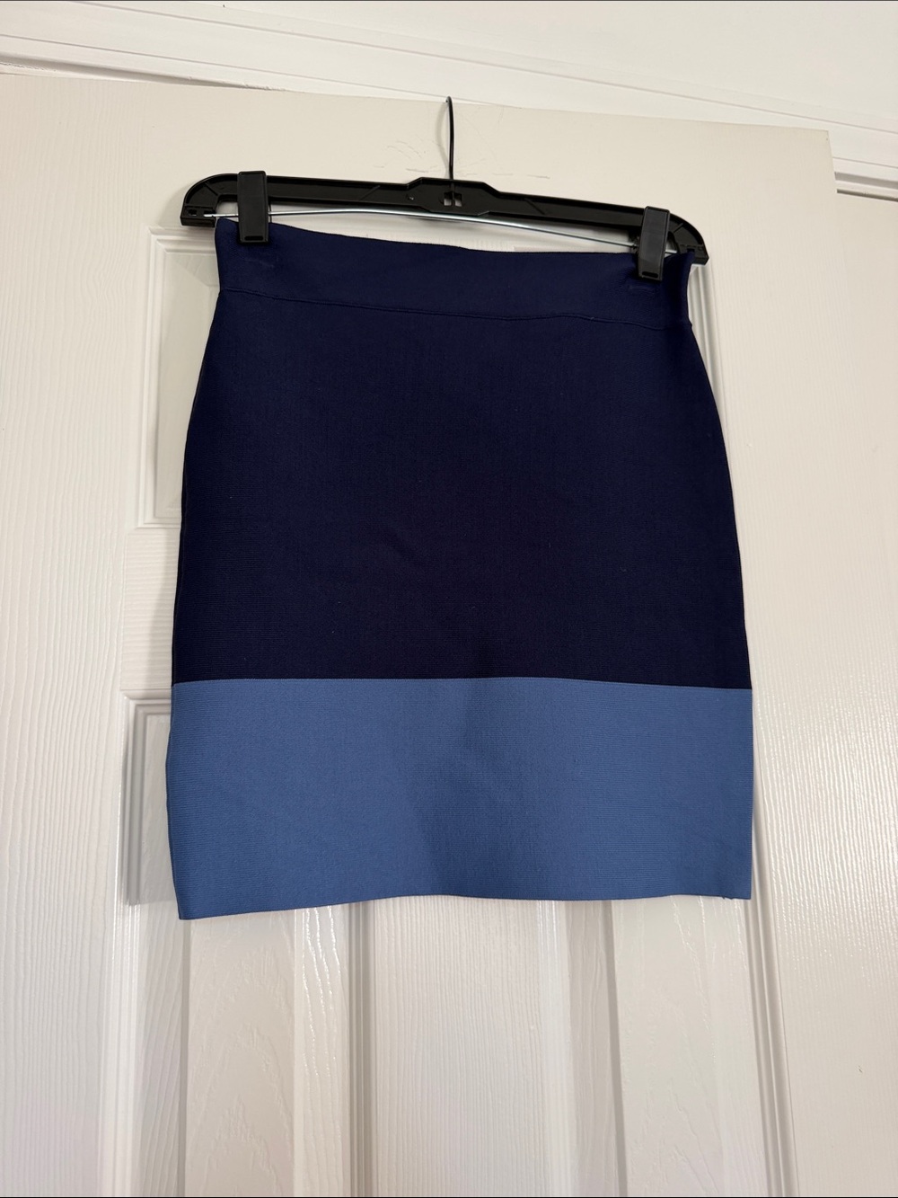 BCBGMaxAzria SIMONE TEXTURED POWER SKIRT